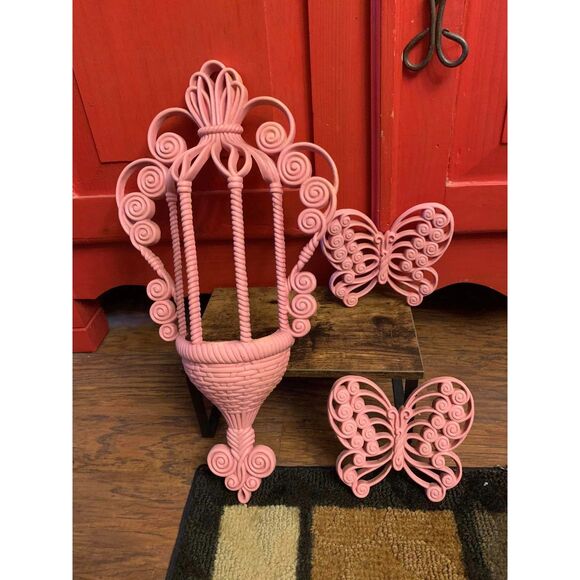 Vintage Pink Burwood Wall Pocket 1628 With 2 Matching Butterflies 2146 Boho READ - Picture 1 of 5